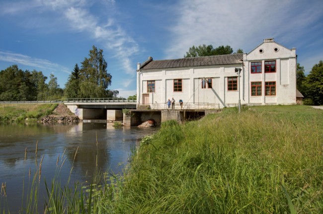 Leevaku hydroelectric power station and museum