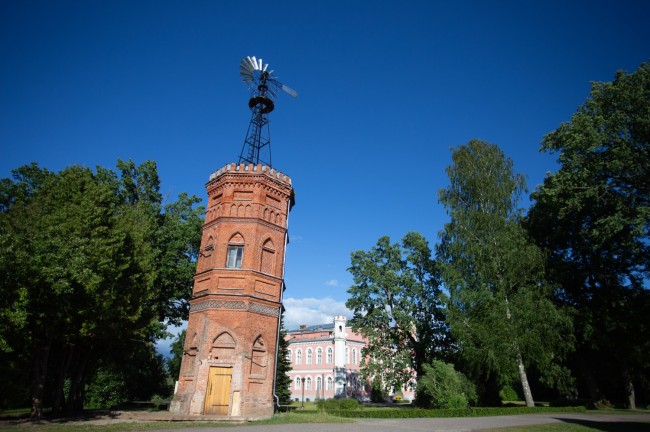 Bīriņi water tower